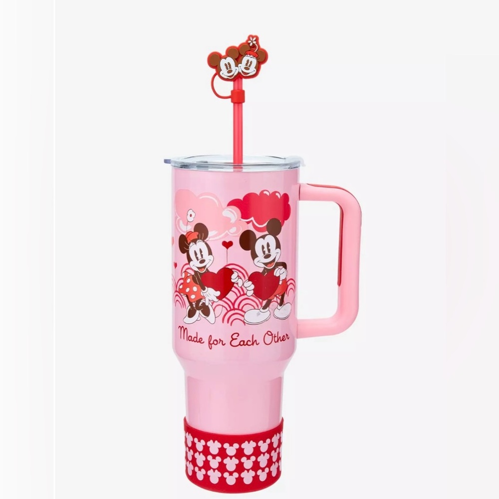NEW Mickey/Minnie Valentine’s Day 40oz Travel Tumbler With Straw Cover